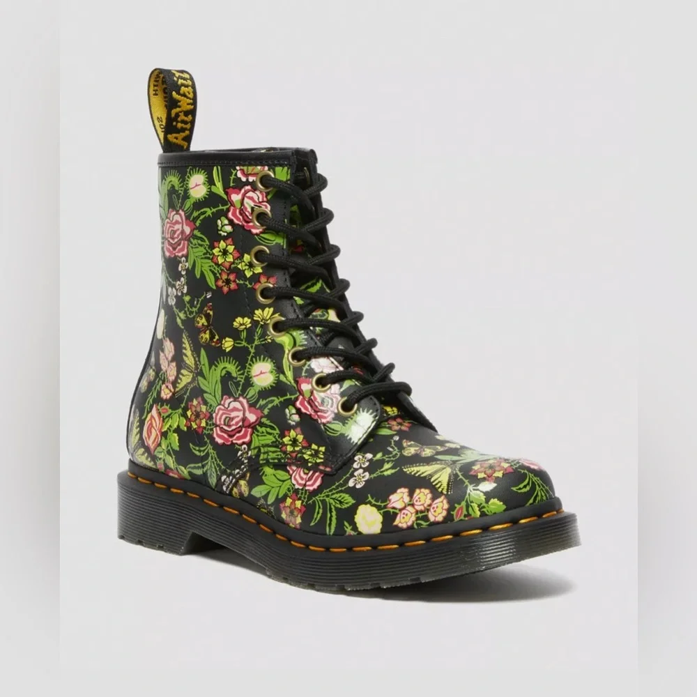 NEW Dr. Martens Women's 1460 Bloom Leather 8 Eye Boots, Black, Size 7 - Picture 2 of 9